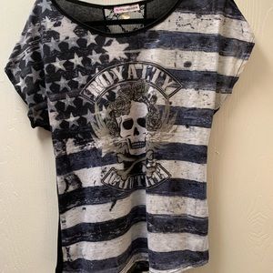 American flag skull T-shirt with lace accent